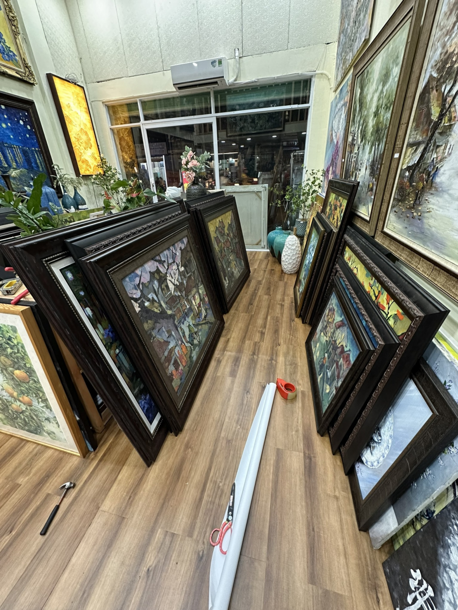 Dịch vụ đóng khung tranh bảo quản tranh sơn dầu chuyên nghiệp